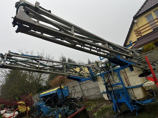 blanchard-zawieszany-03 blanchard-zawieszany-03