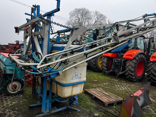 blanchard-zawieszany-04 blanchard-zawieszany-04