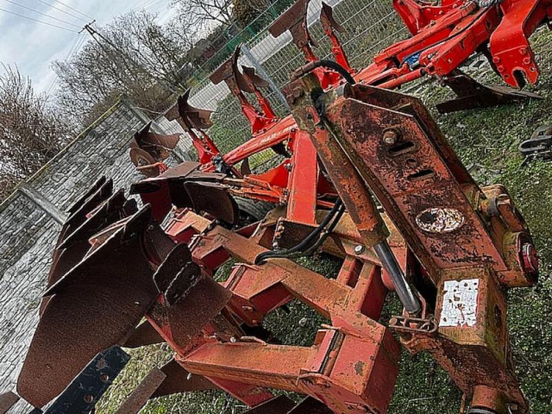 plug-naud-1 plug-naud-1